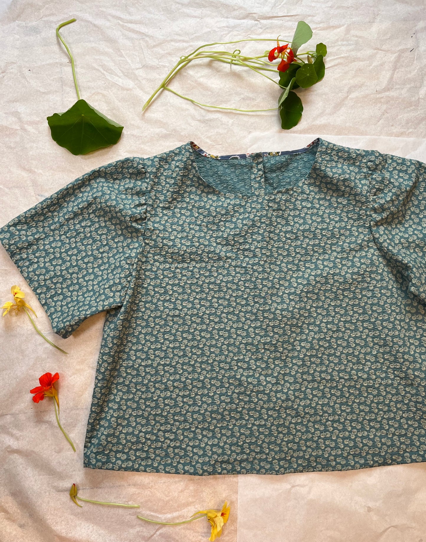 Women’s Acorn top