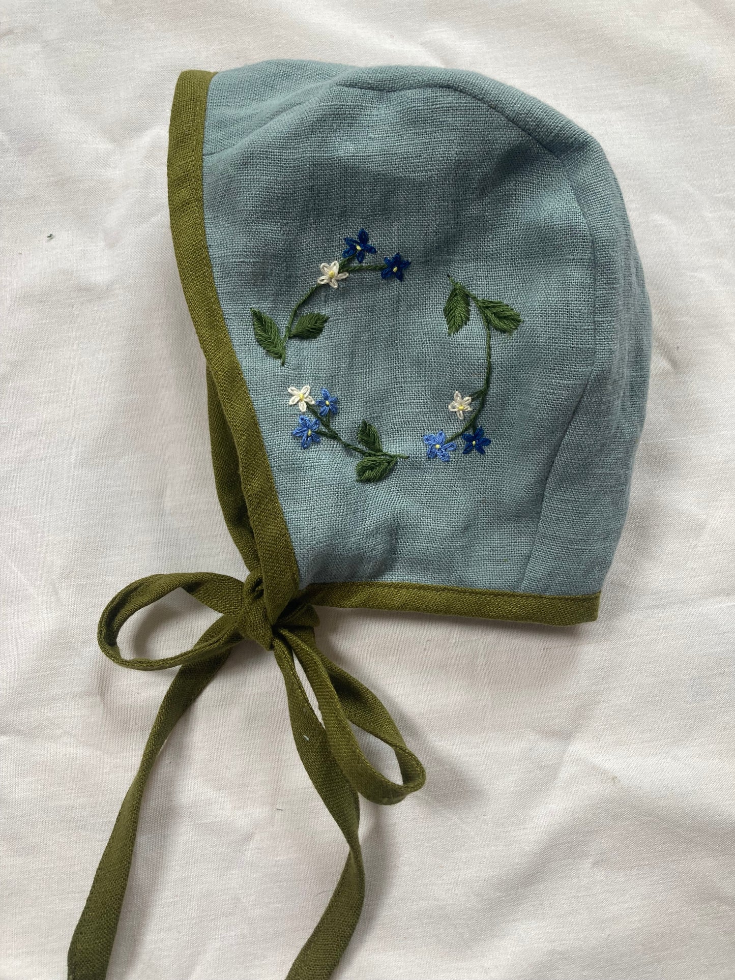 Sprig Bonnet