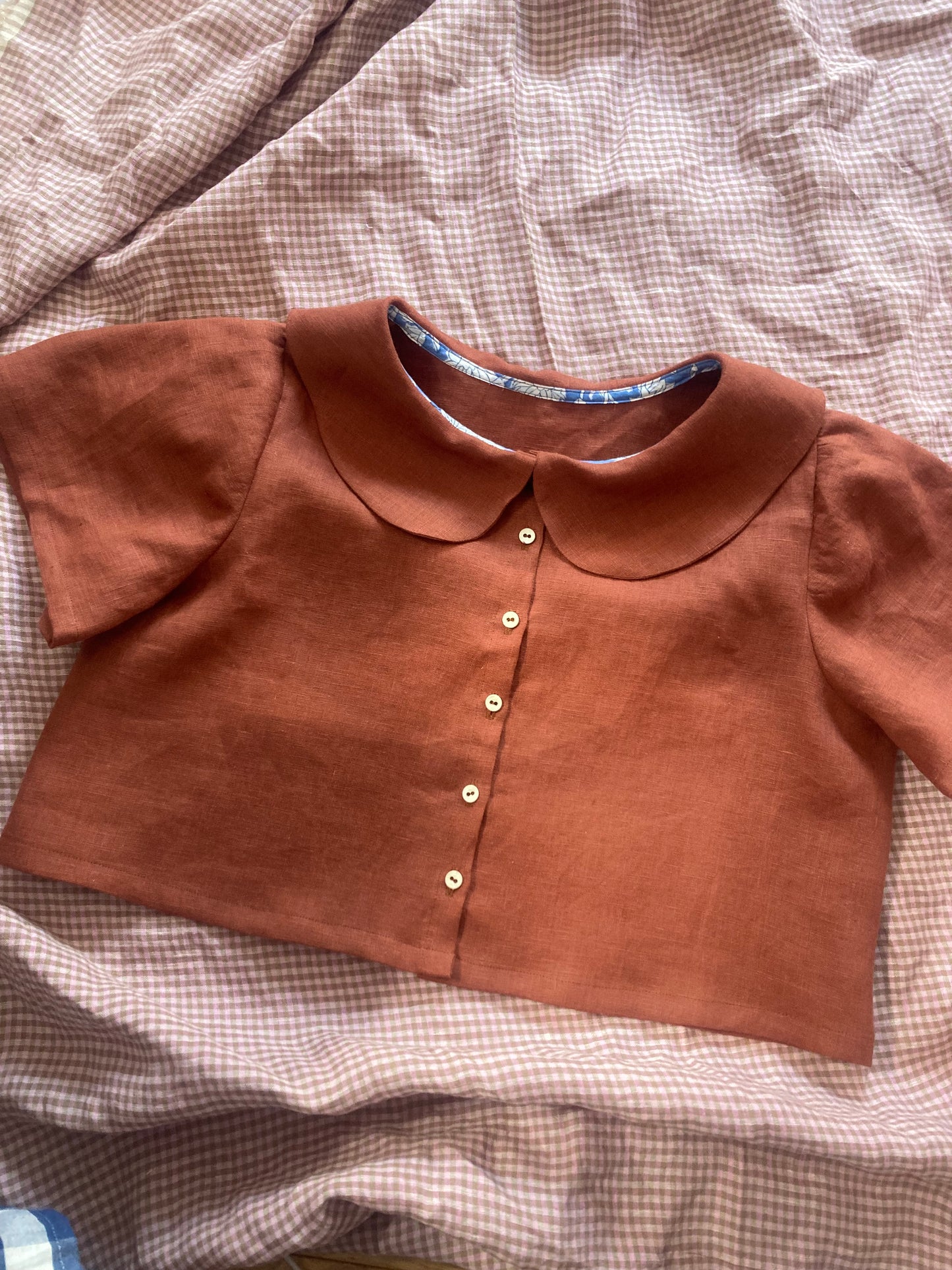 Tomato blouse (cropped length)