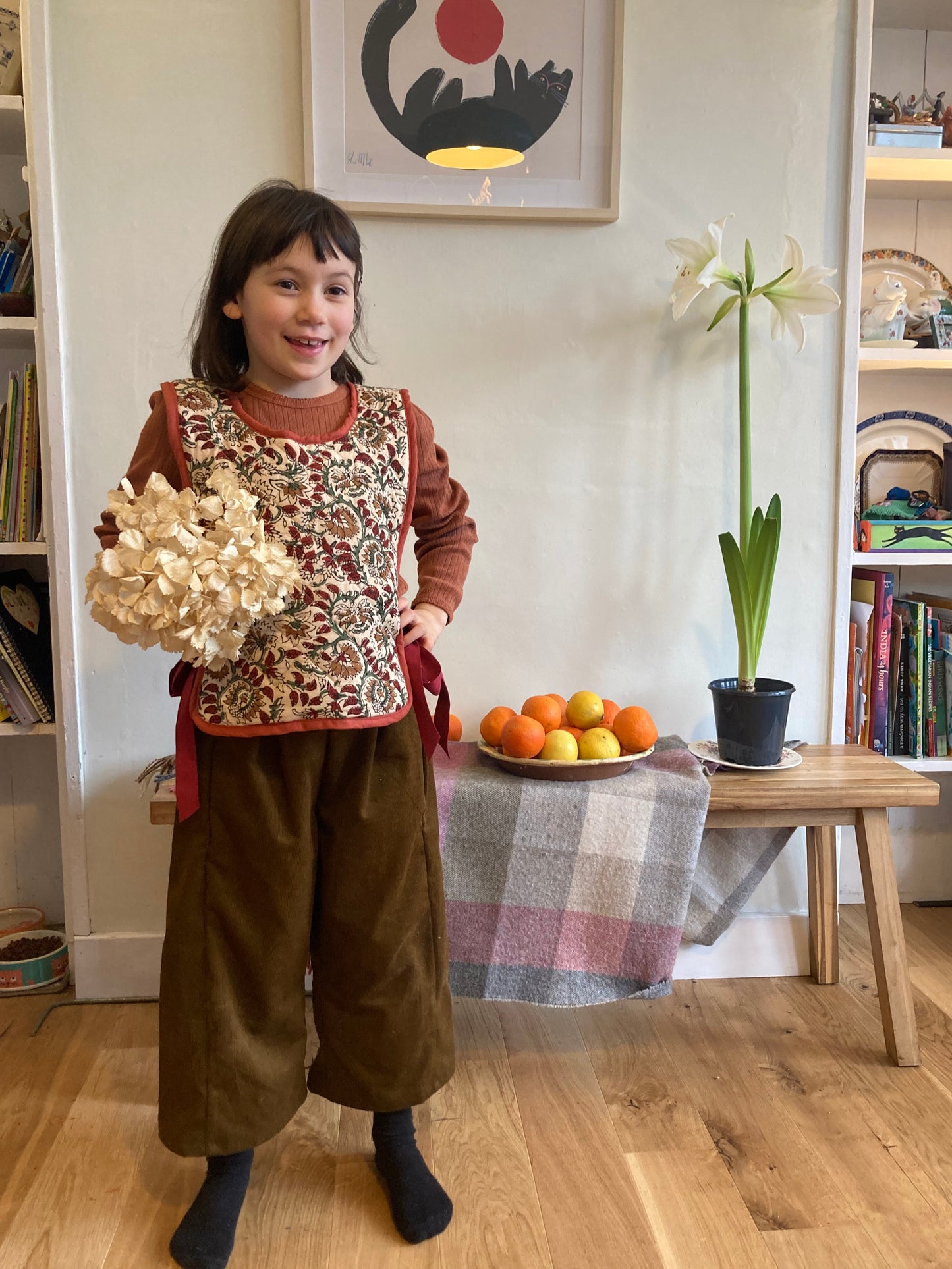 Apple tabard