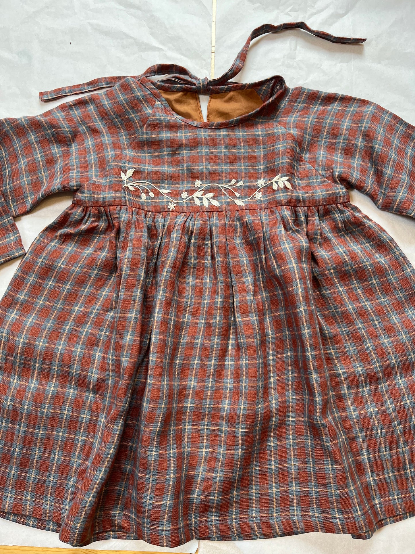 Amaryllis Autumn Dress