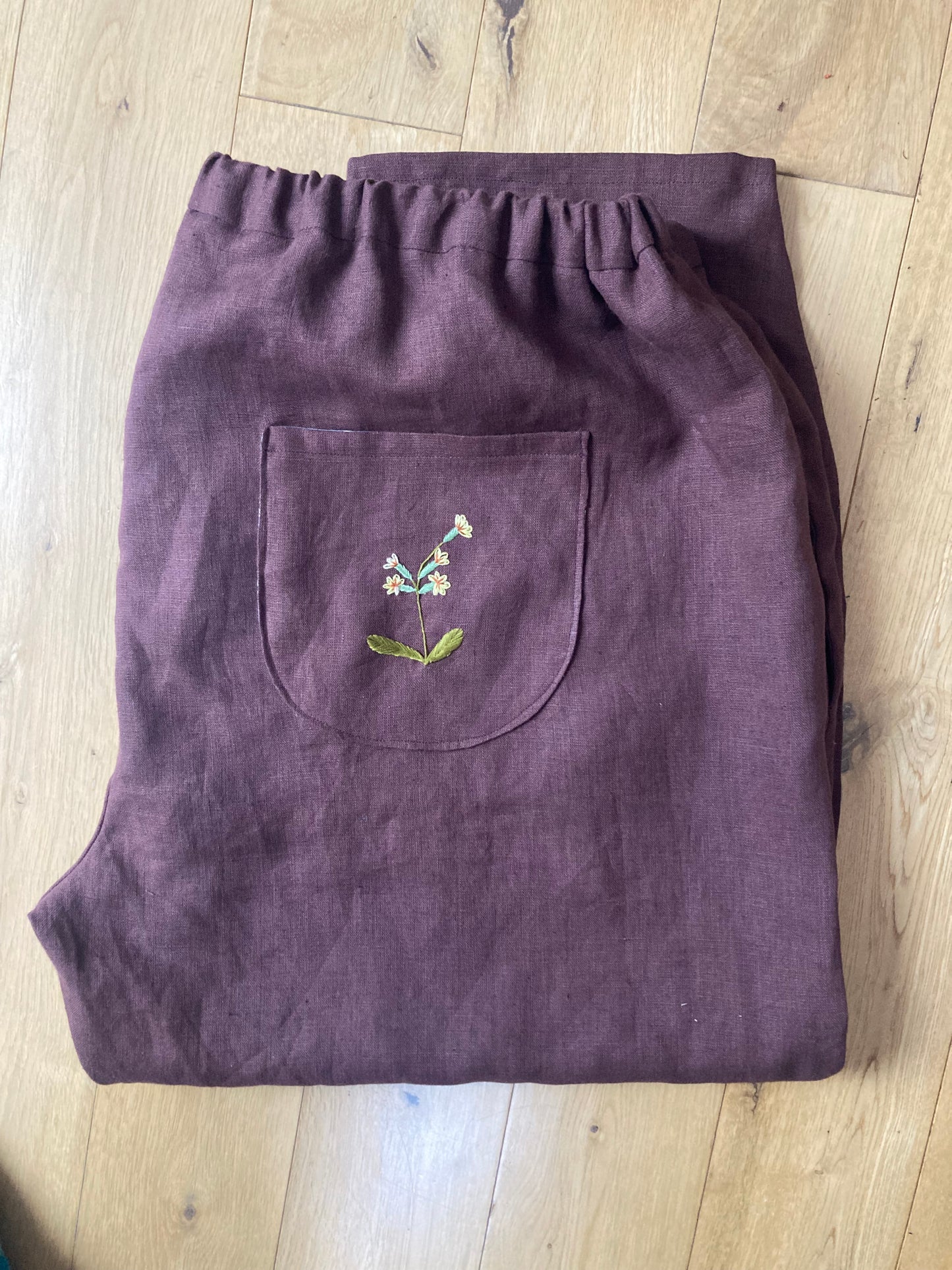 Women’s carrot trousers