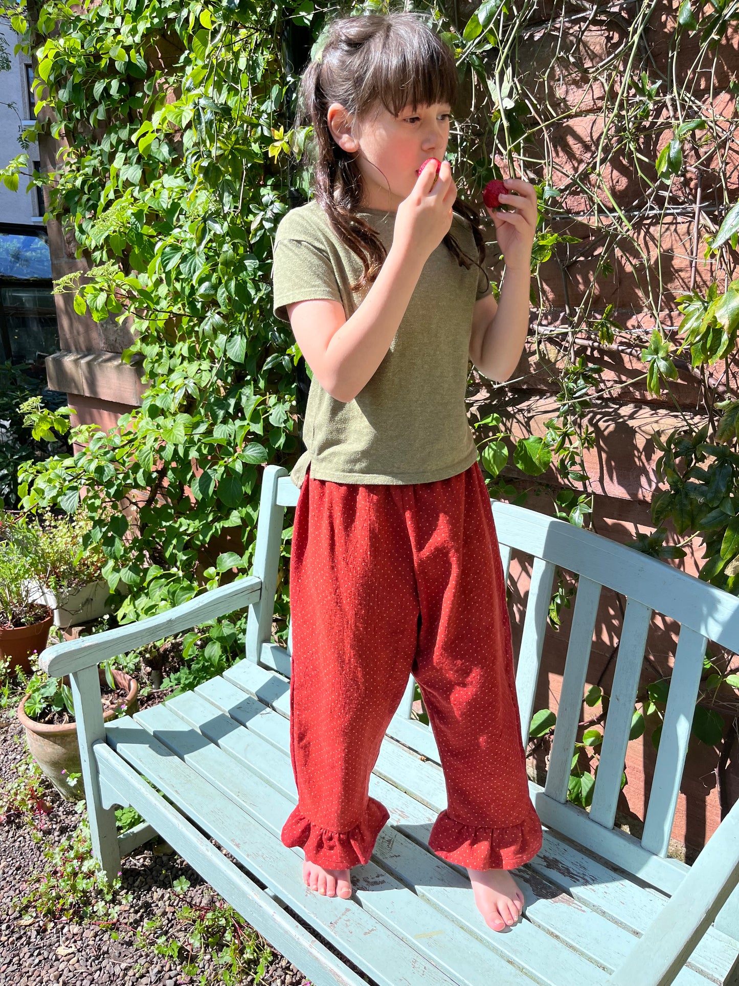 Strawberry Frill trousers