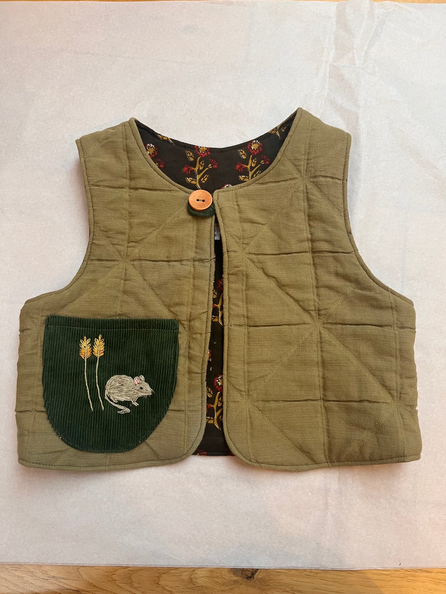 Mouse maple waistcoat