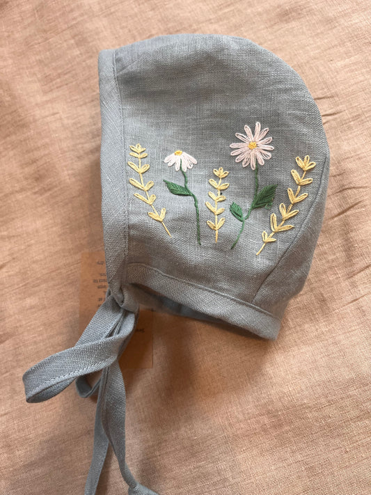 Sprig Bonnet