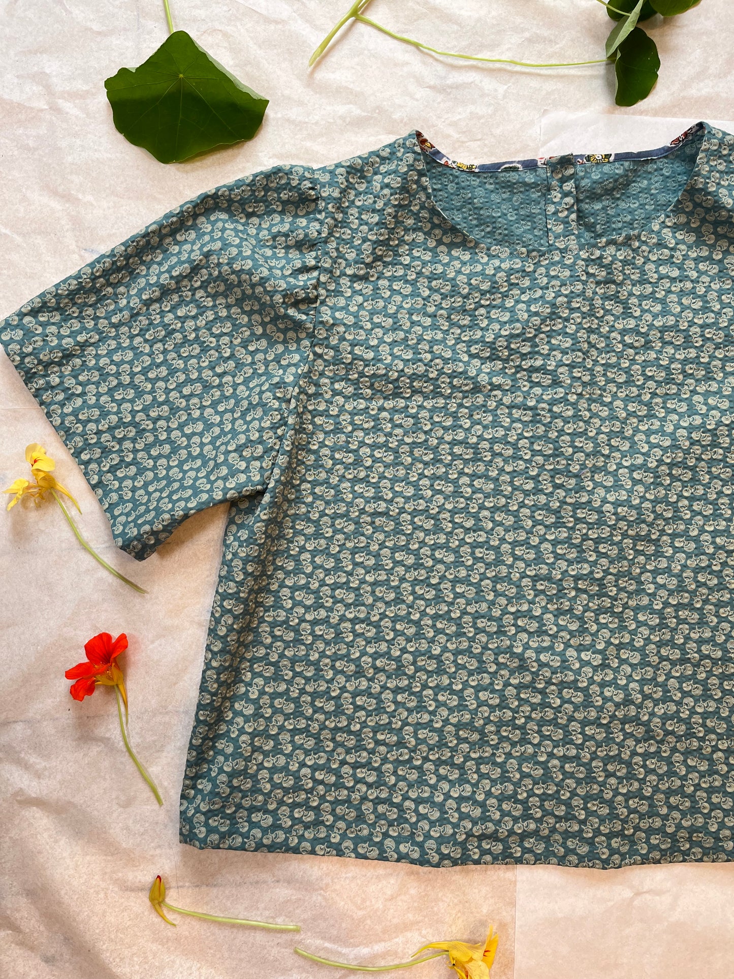 Women’s Acorn top