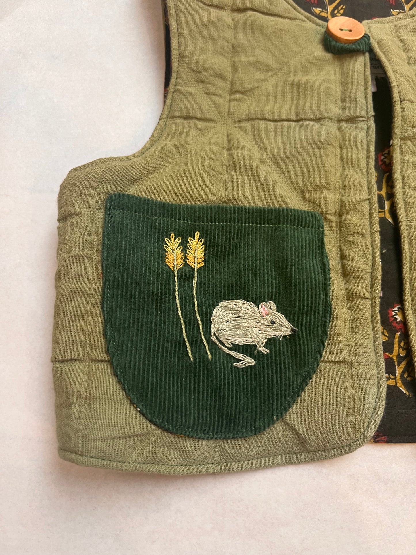 Mouse maple waistcoat